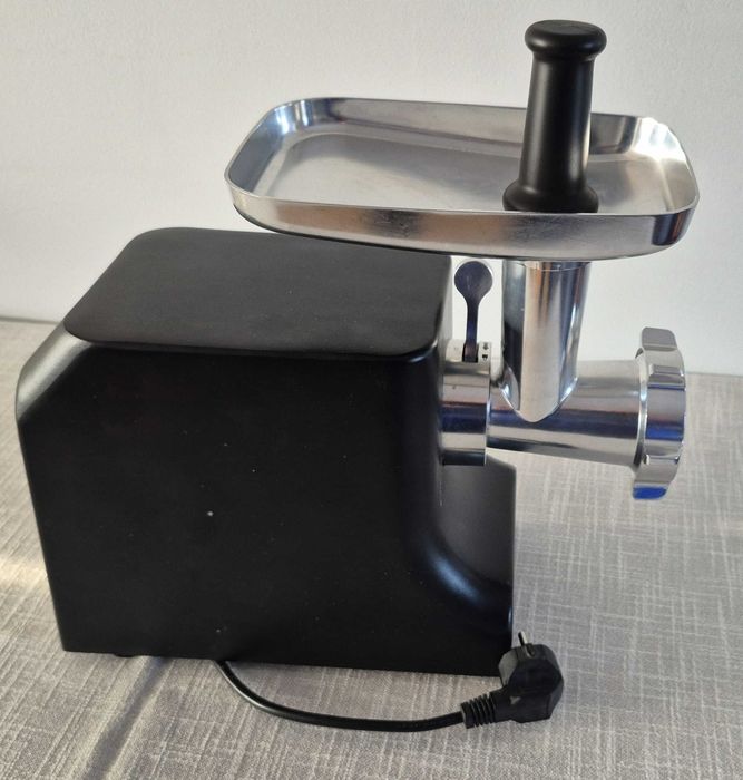 Maszynka do mięsa ADE KA1801