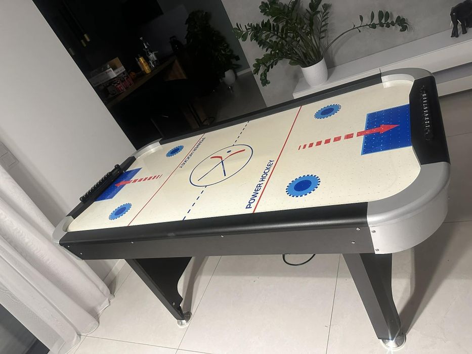 Cymbergaj hokej stół