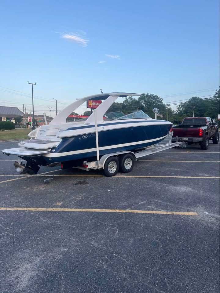 Motorówka Cobalt 262 z 04r • MerCruiser 496 MAG • Przyczepa 2021 • USA