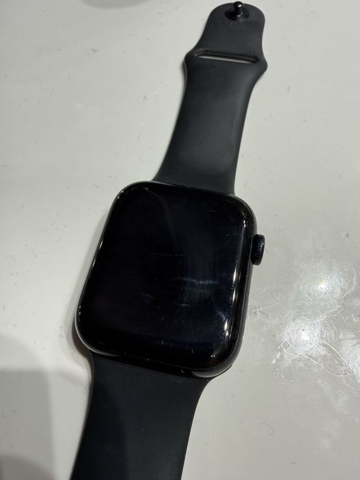 Продам apple watch SE 2
