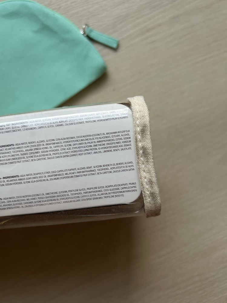 Yves Rocher Nuxe kosmetyczka
