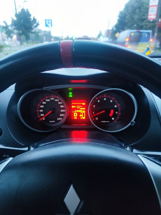 Mitsubishi outlander XL