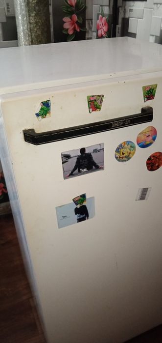 Продам холодильник бывший в употреблении