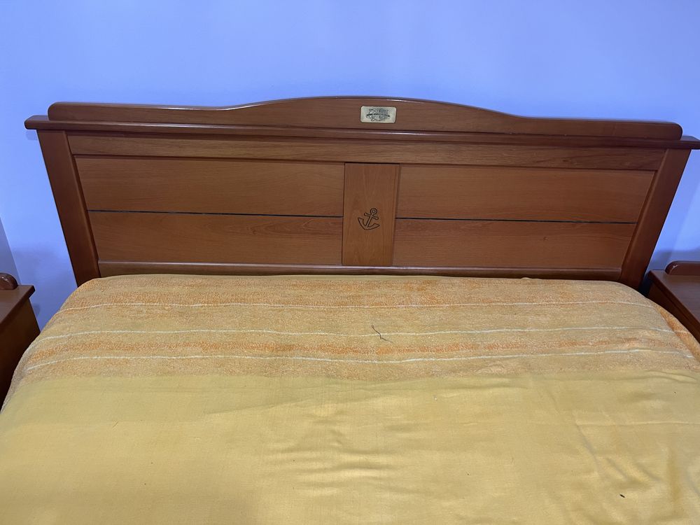 Conjunto de Quarto com Colchao e Comoda