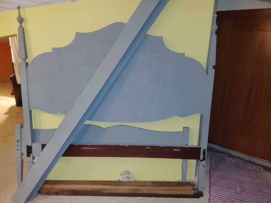 Cama de solteiro 1.10 cm