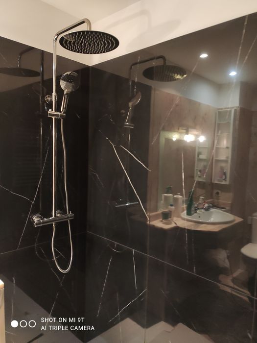 Remodelação de banhos- Substituição de banheira por base de duche.