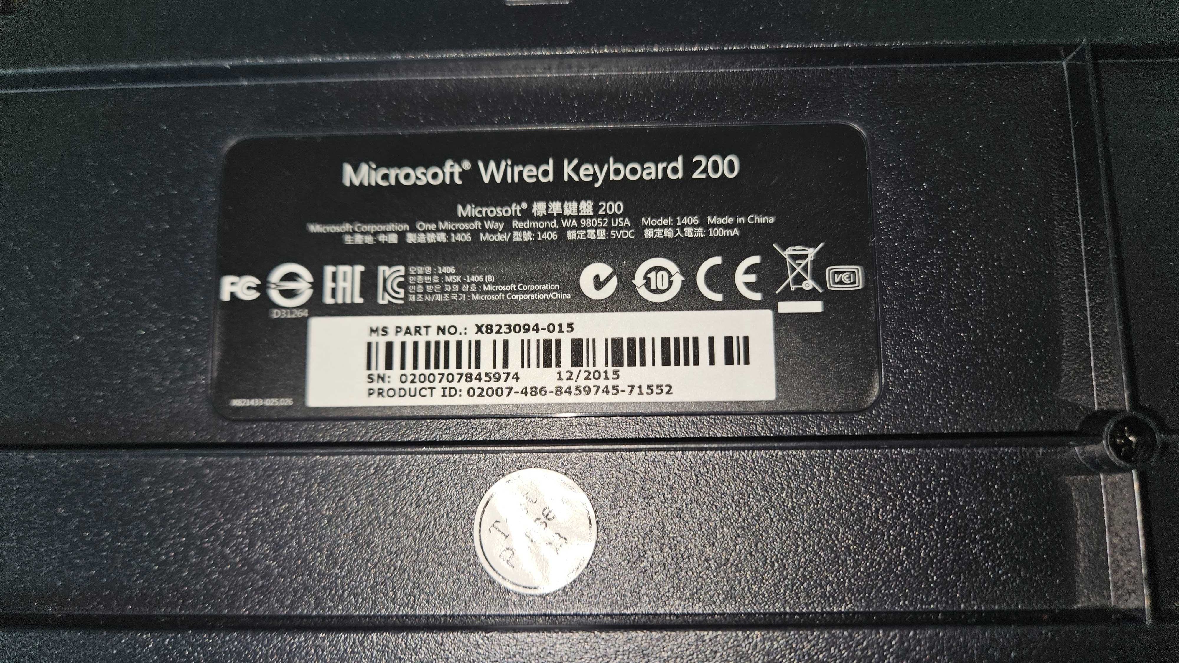 Microsoft Wired Keyboard 200 (ligação/interface USB)