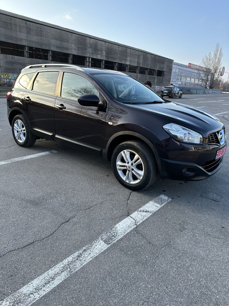 Nisan Qashqai+2 Продажа авто