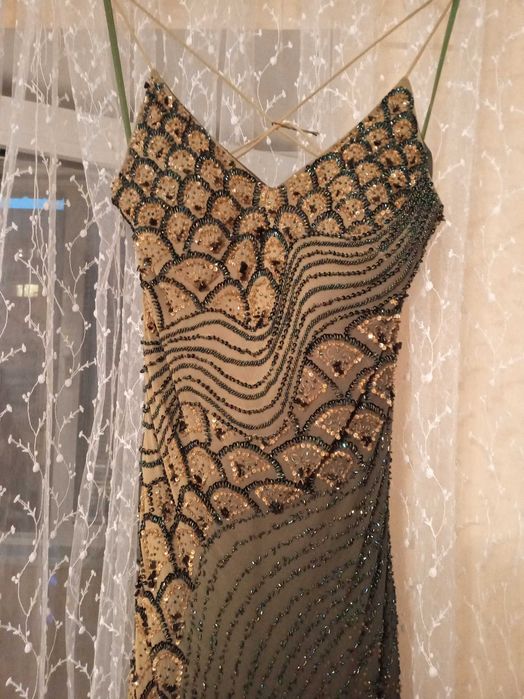 Вечернее, нарядное платье.