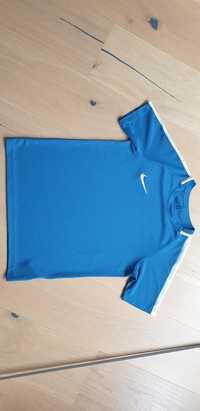 T-shirt sportowy wf Nike 134/146