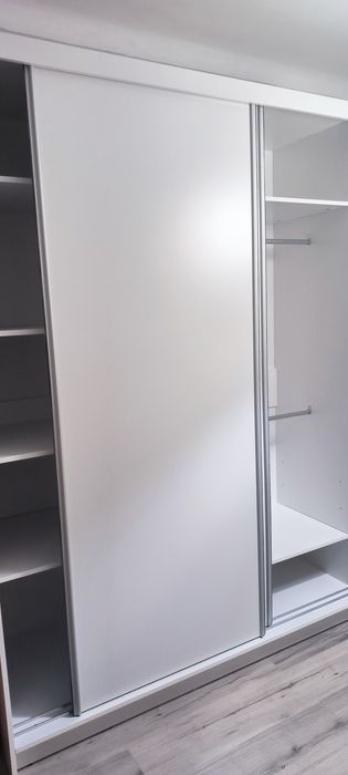 Składanie i montaż mebli