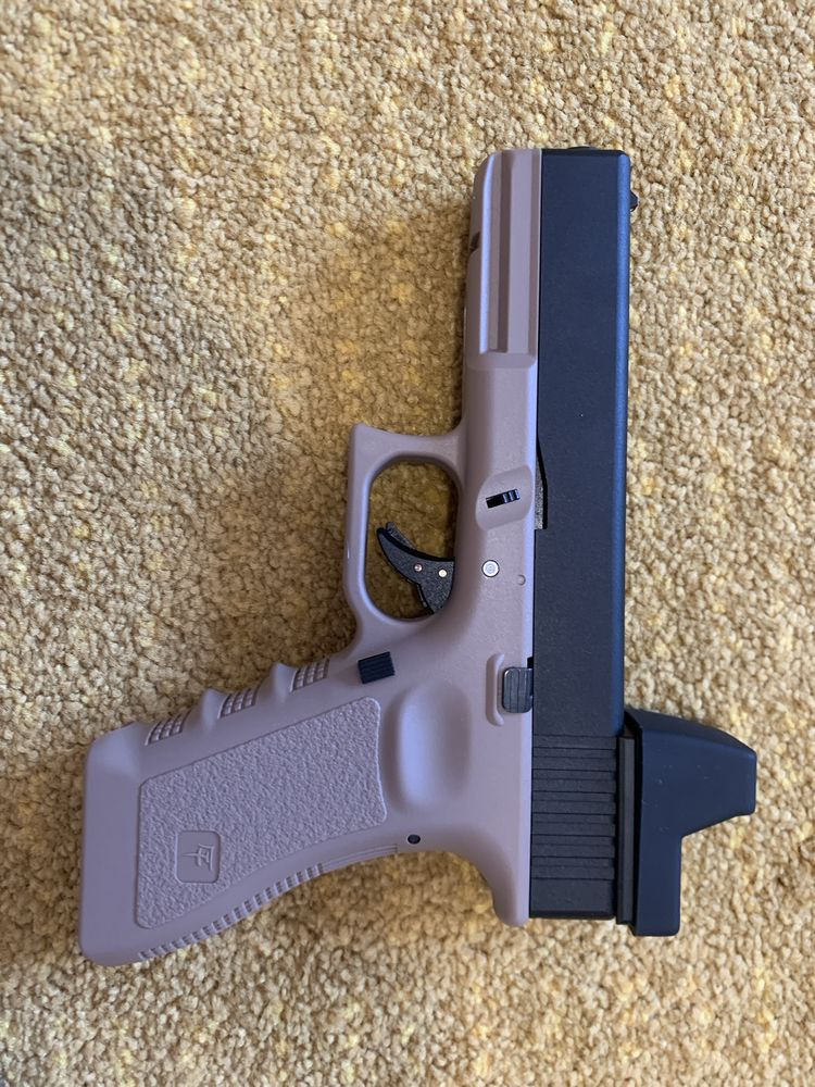Airsoft glock G17 NOVA
