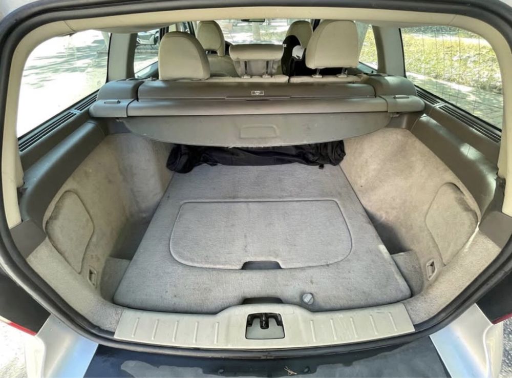 Vendo ou Troco Volvo V50 por Comercial