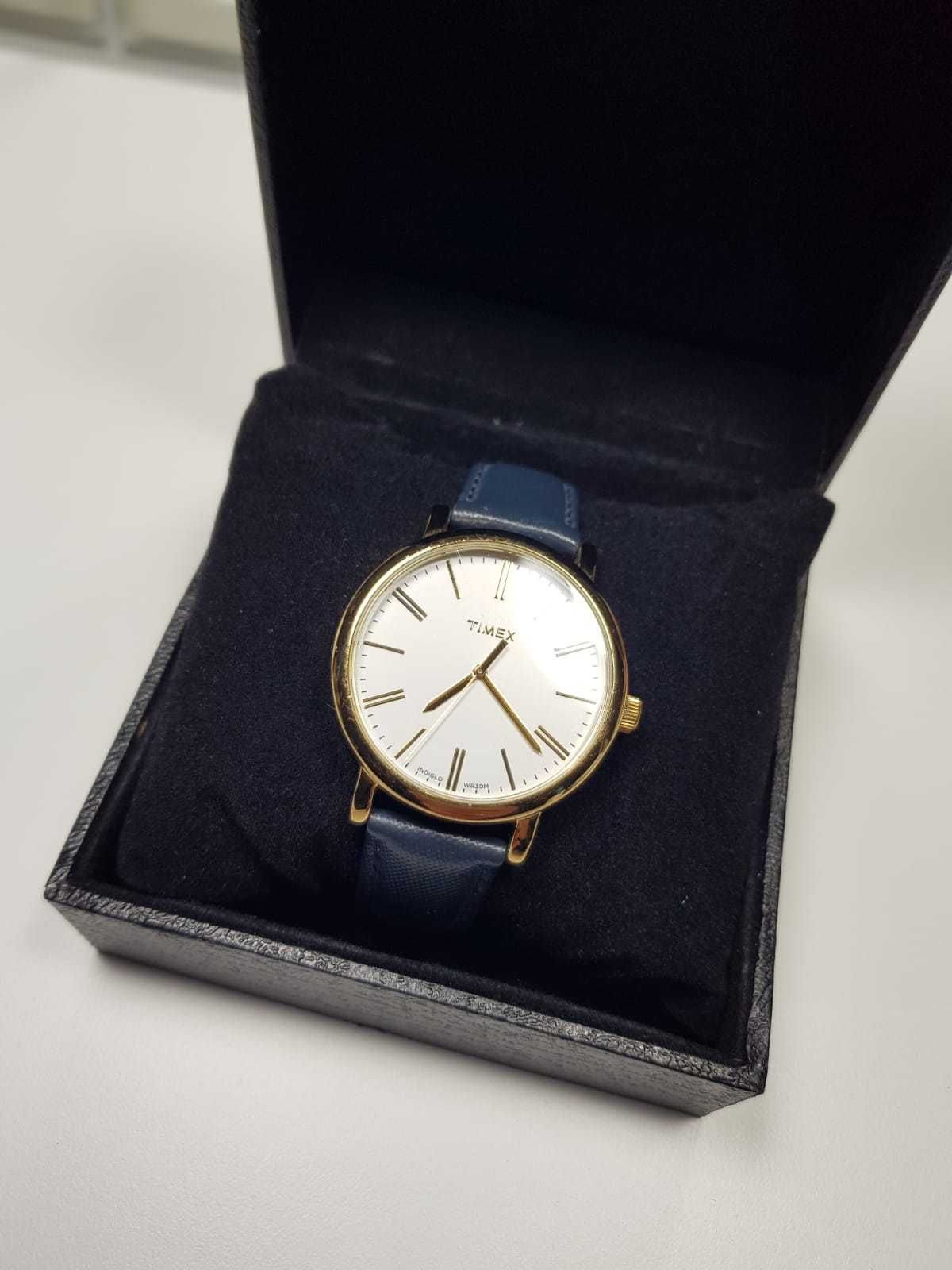 Zegarek damski Timex nieużywany złoty z granatowym paskiem