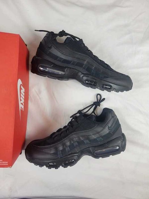 Nike Air Max 95 Essential Triple Black R42
