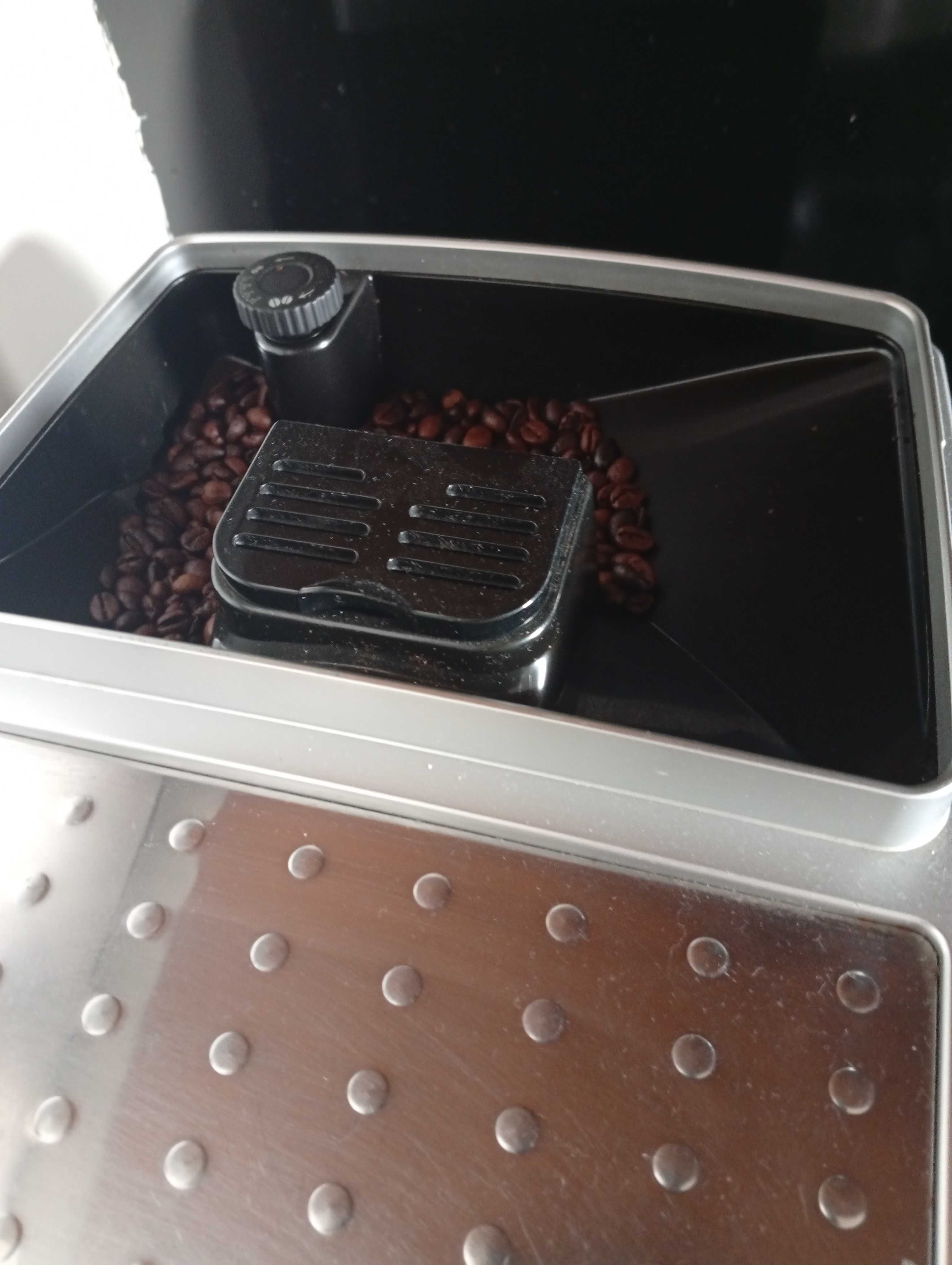 Automat do kawy DeLonghi