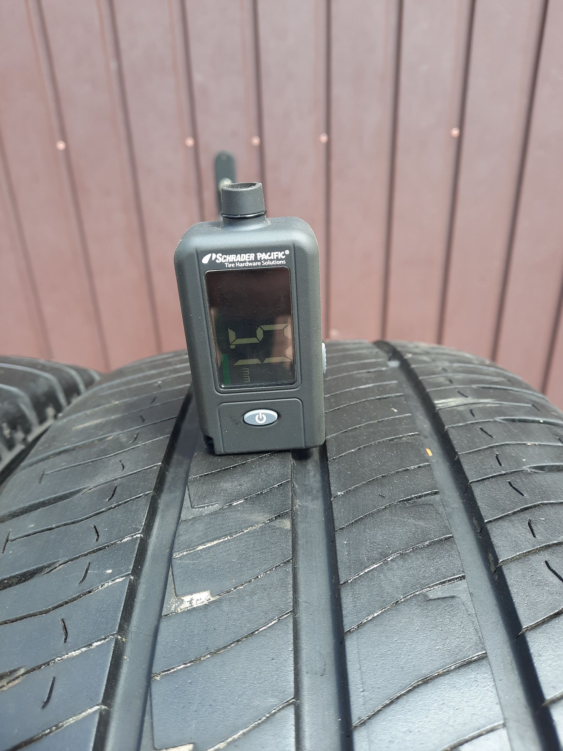 Opony dostawcze letnie 235/65R16C 115/113R Michelin Agilis | 2 szt