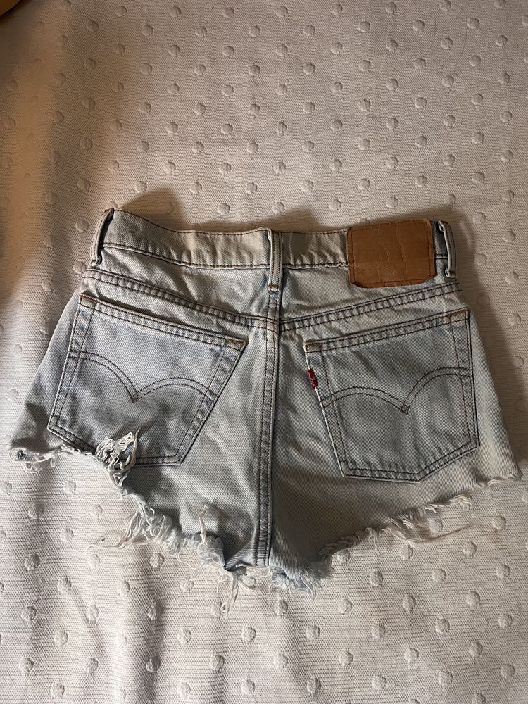 Vintage Levi's denim shorts