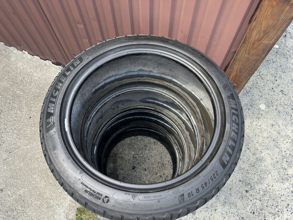 Зима Michelin 225/45 R18 2018р