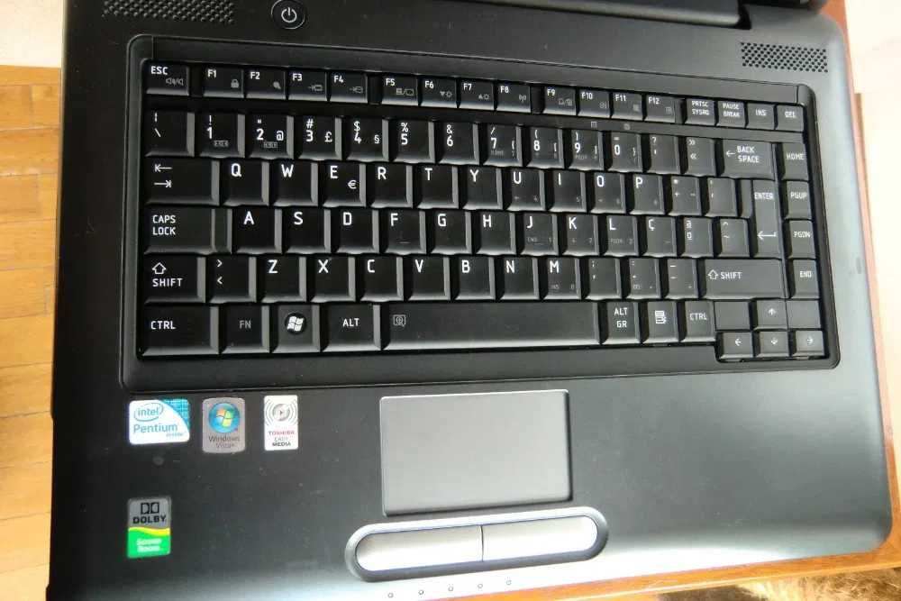 Portátil ToshibaA300-276;dual core;T4200D;15,4";4gb/120gb;ler anuncio