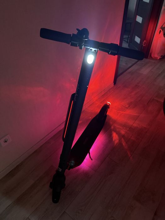 Електросамокат Ninebot SEGWAY E45E