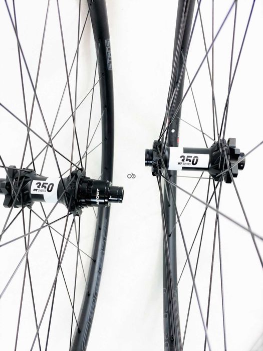 Koła DT Swiss 350 NEW Straightpull NoTubes CREST mk4 29'' 1530g