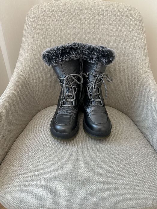Чоботи зимові на дівчинку 35р. (22,4см)