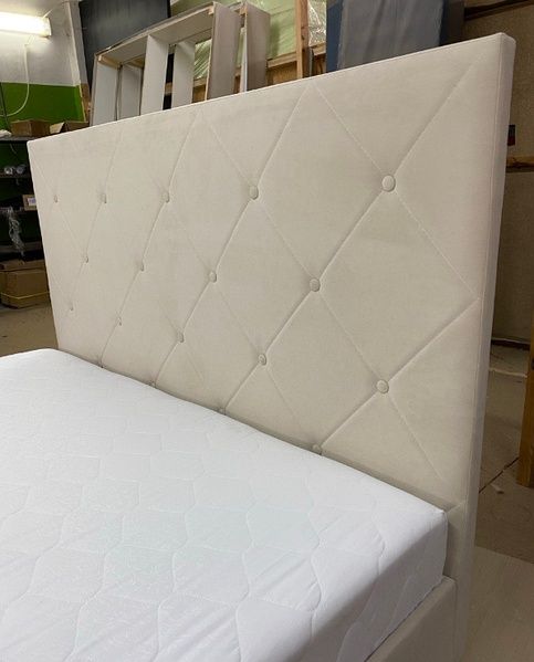 Диван кровать с матрасом и коробом для белья