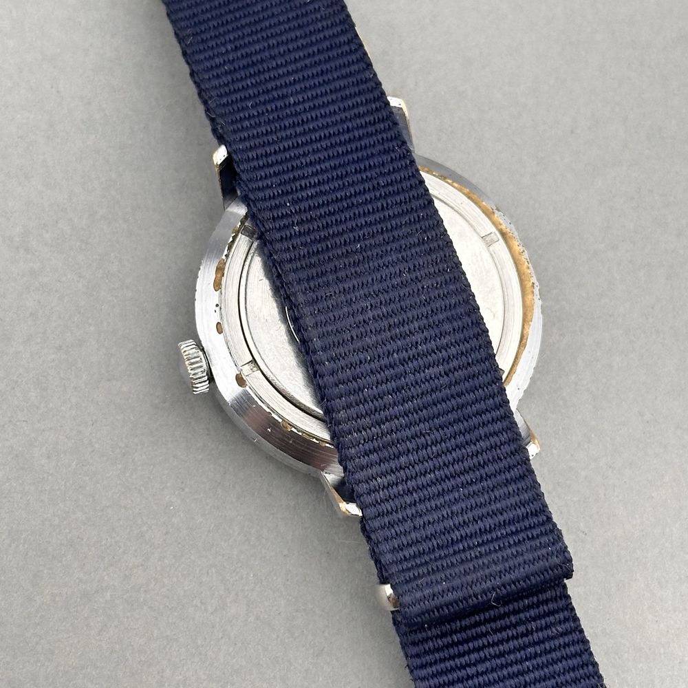 Zegarek vintage Wostok – Design CCCP | rzymskie indeksy | niebieska