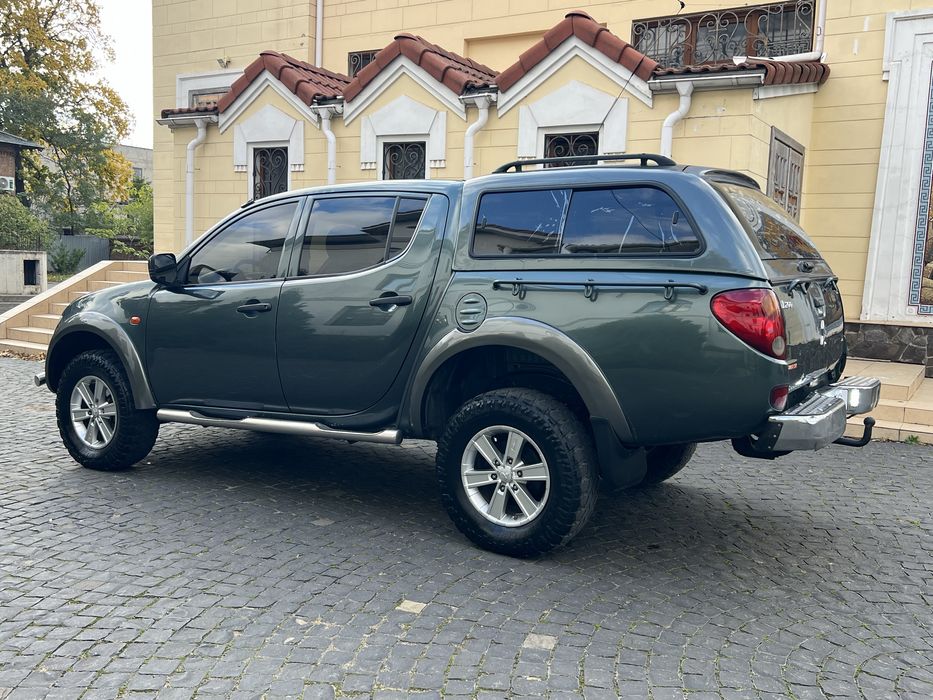 L200 Mitsubishi Пікап 4Х4 2.5 Турбодизель Механіка