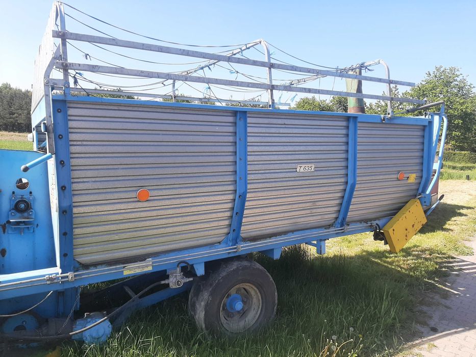 Przyczepa samozbierająca, kosząca