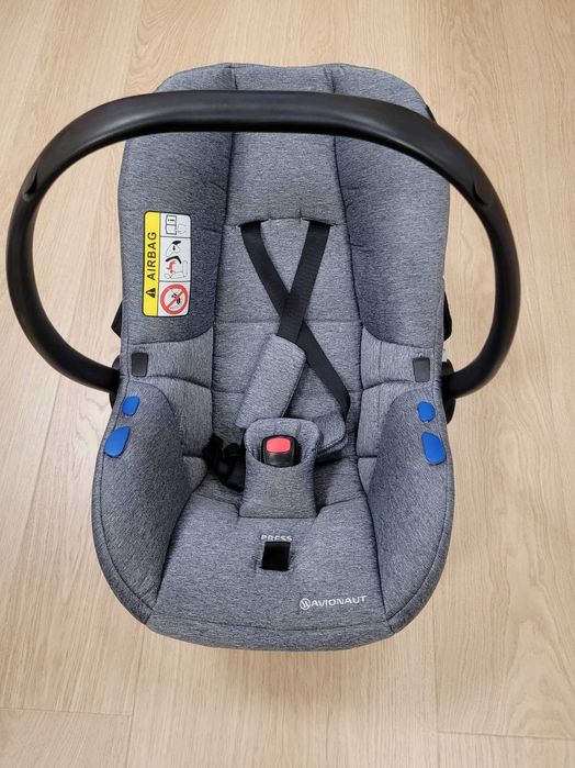 Fotelik Nosidełko Avionaut Pixel z wkładka dla niemowlaka + gratisy