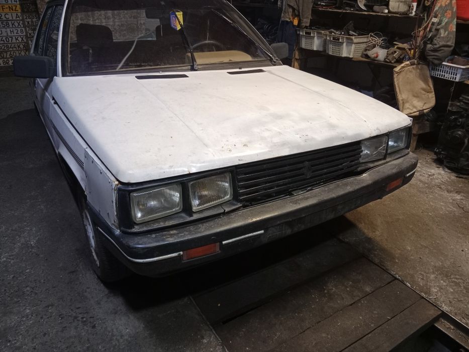 Разборка розборка рено 5 9 11 renault 19 21 25 коробка двигун стойки