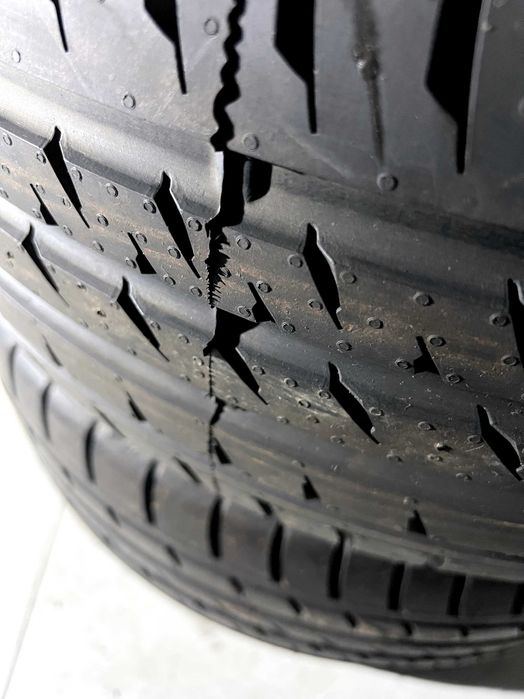 Pneus Continental ContiSportContact 3 - 255/45/19 - NOVOS
