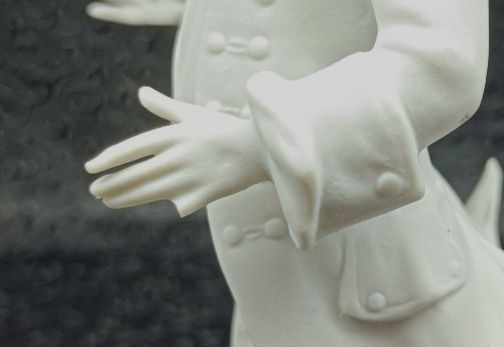 Unter Weiss Bach, porcelanowe figurki damy i pana z epoki NRD