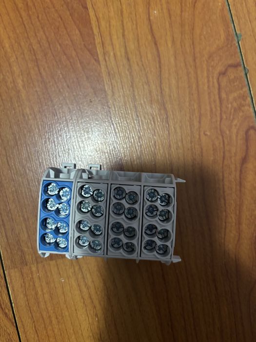 Клемна колодка Hauptleitungsklemme 5-полюсна L/N/PE 080110-X-4