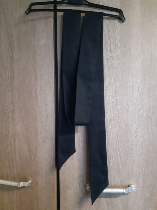 Sukienka mała czarna z dopinanymi ramiączkami i dodatkowym tiulem