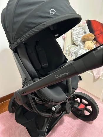 Vendo carrinho bebe da quinny