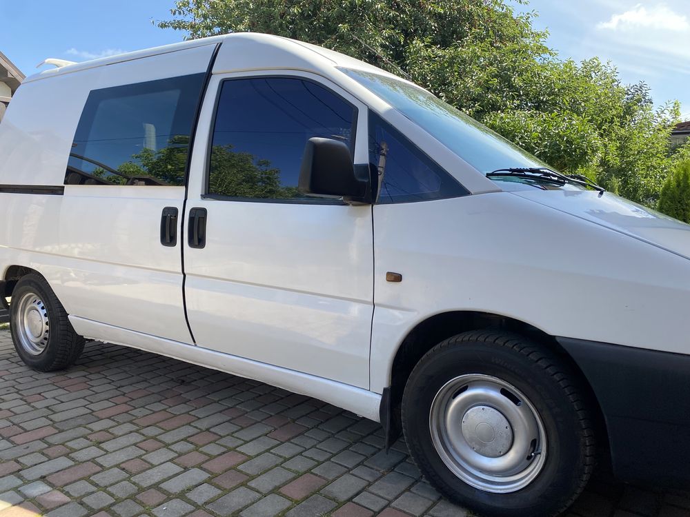 Fiat scudo 1.9D dw8 варте уваги