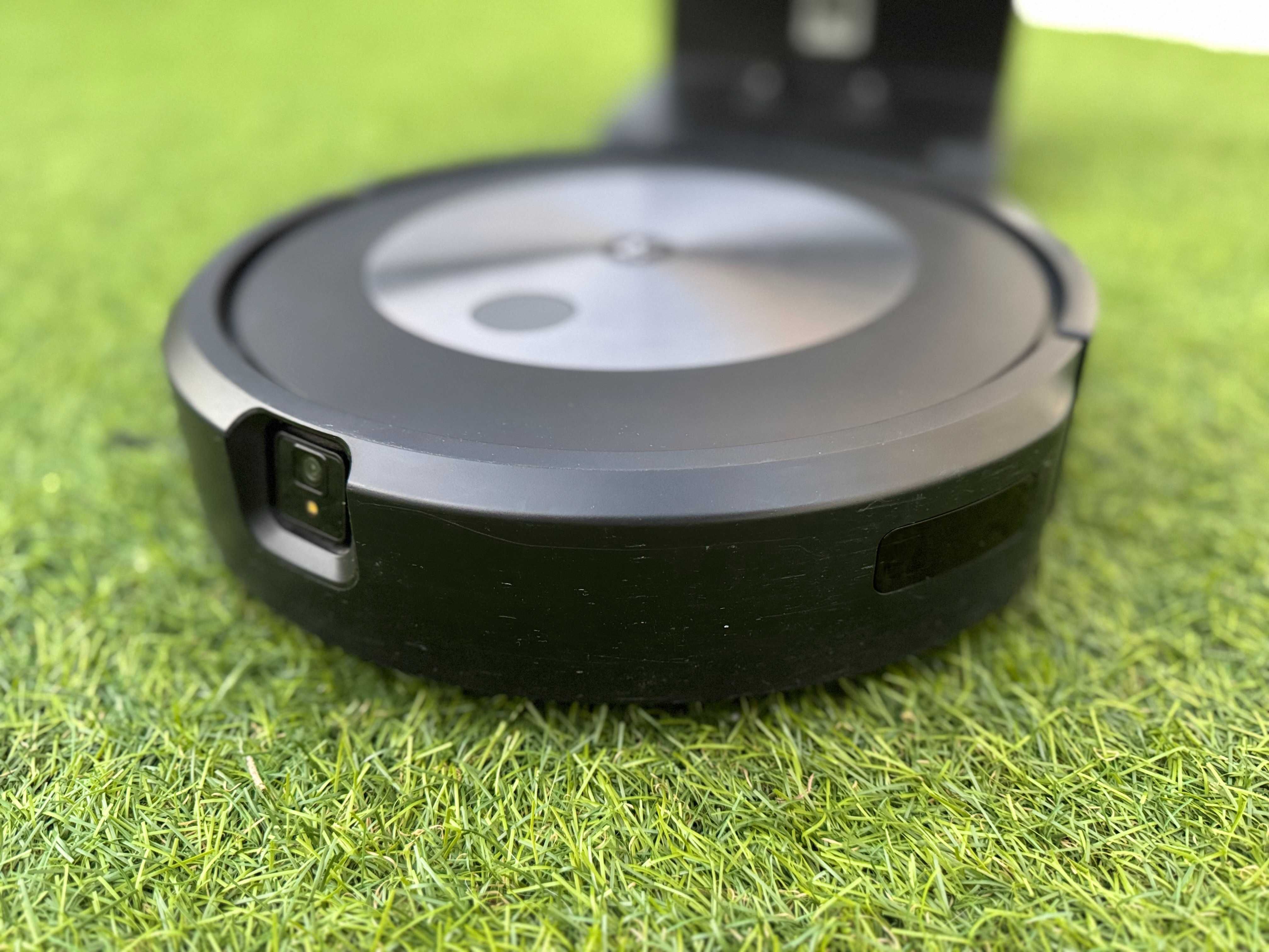 iRobot Roomba J7+ Aspirador Robô
