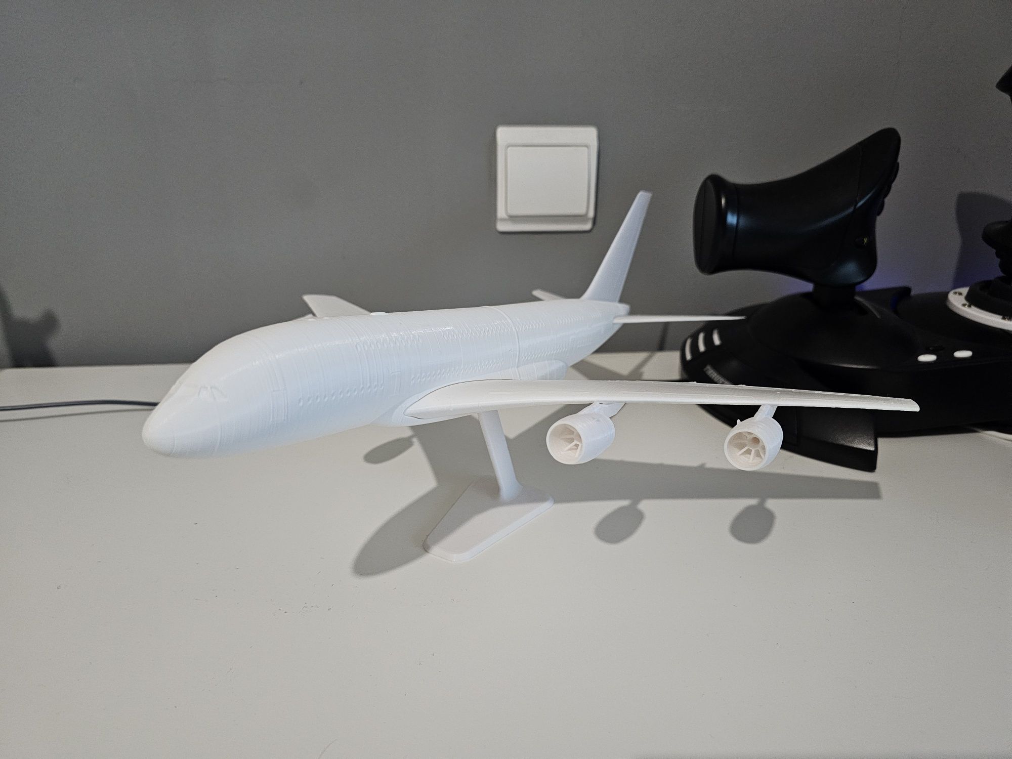 Vendo Maquete Airbus  A380 1:200 - PLA