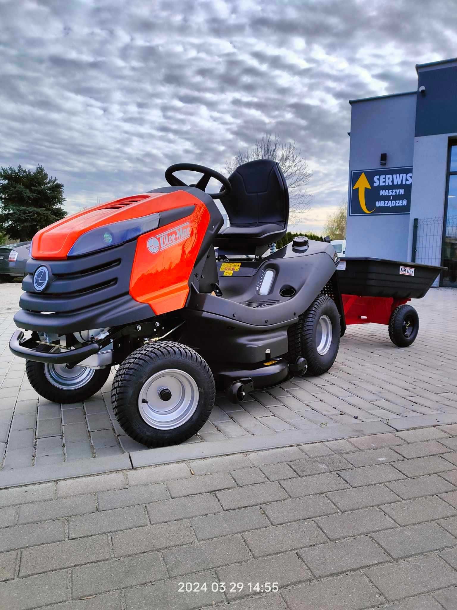 Traktor ogrodowy Oleo-Mac OM 106/24KH + przyczepa OM-line gratis!