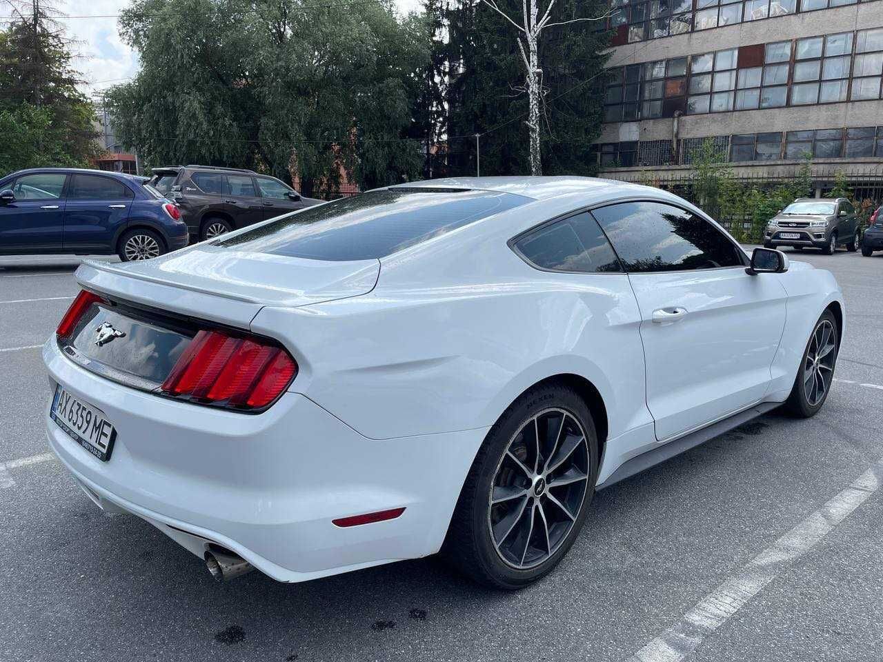 Ford Mustang єкобуст