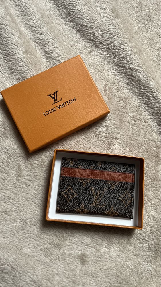 Etui na karty Louis Vuitton