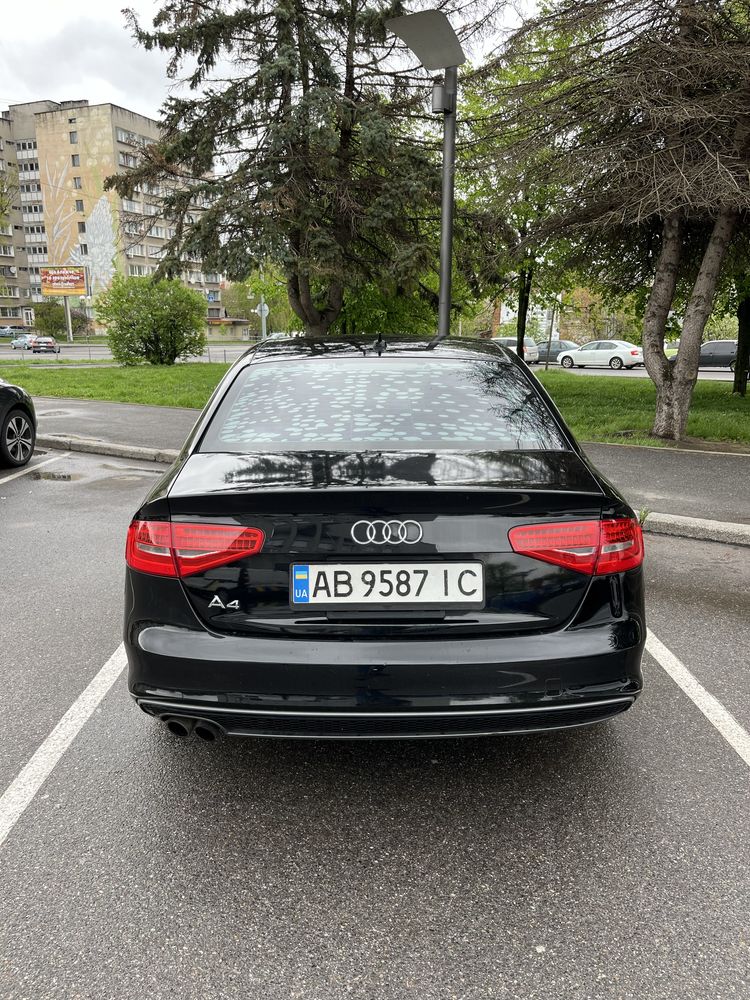 Audi A4 b8 2014 рік