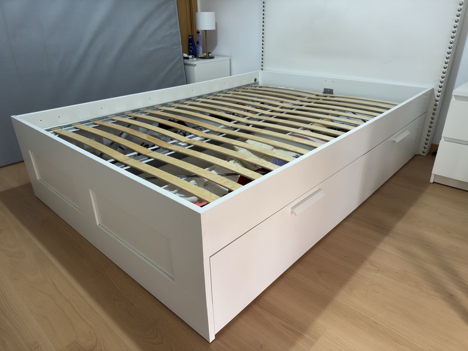Cama IKEA Brimnes