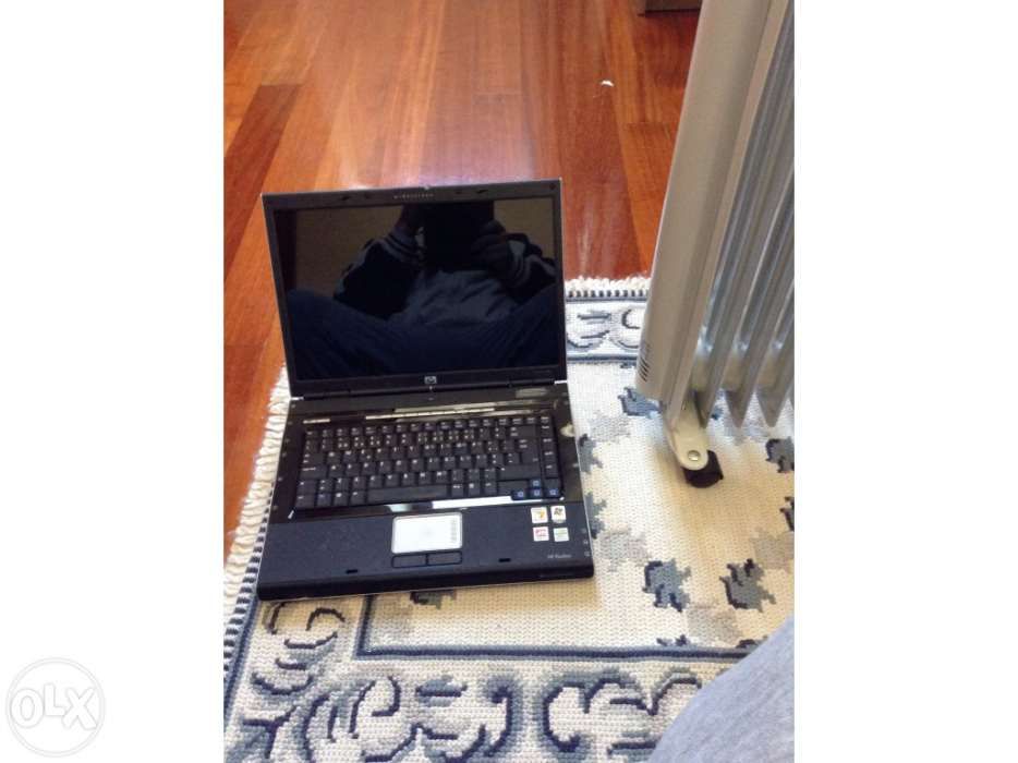 HP Pavilion DV5000 laptop for parts, missing hard drive; rest complete and functional64172199239810121