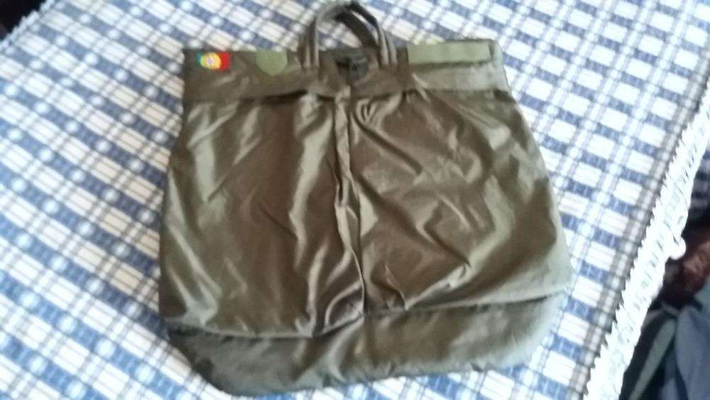 Saco Helmet Bag exército português, novo.