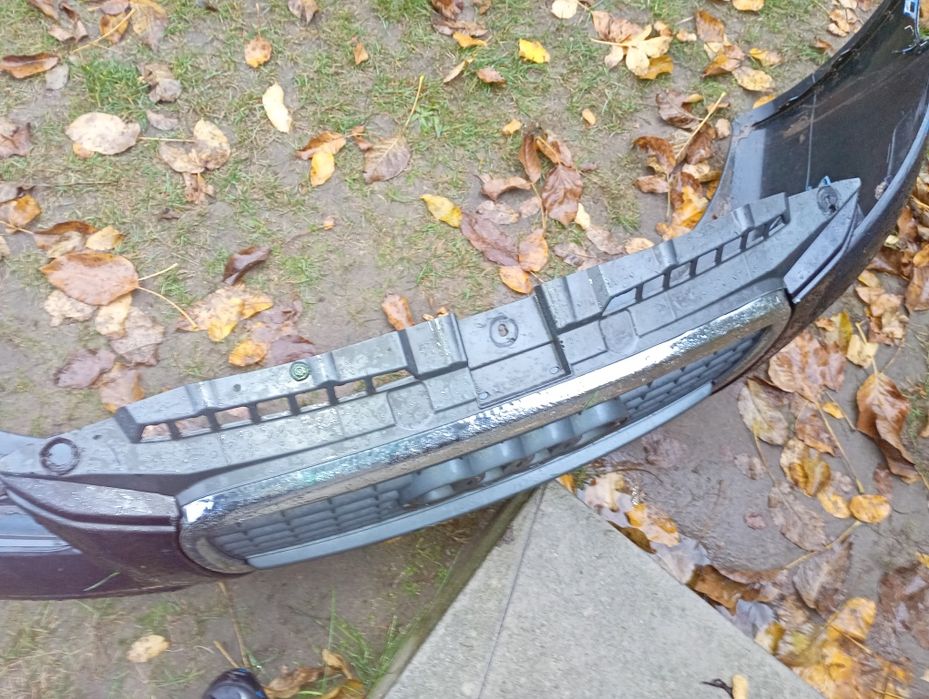 Zderzak audi a3 8p uszkodzony lz7l