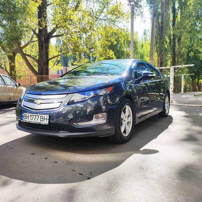 Chevrolet Volt 1.4 Hybrid Plug-IN 2014 год (MAXIMAL)